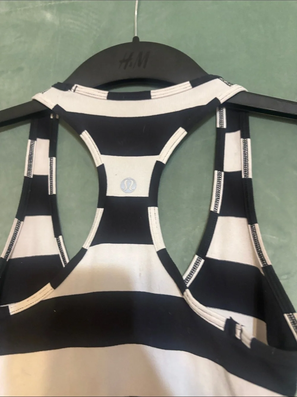 Lululemon Black & White Striped Racerback Tank 🌵